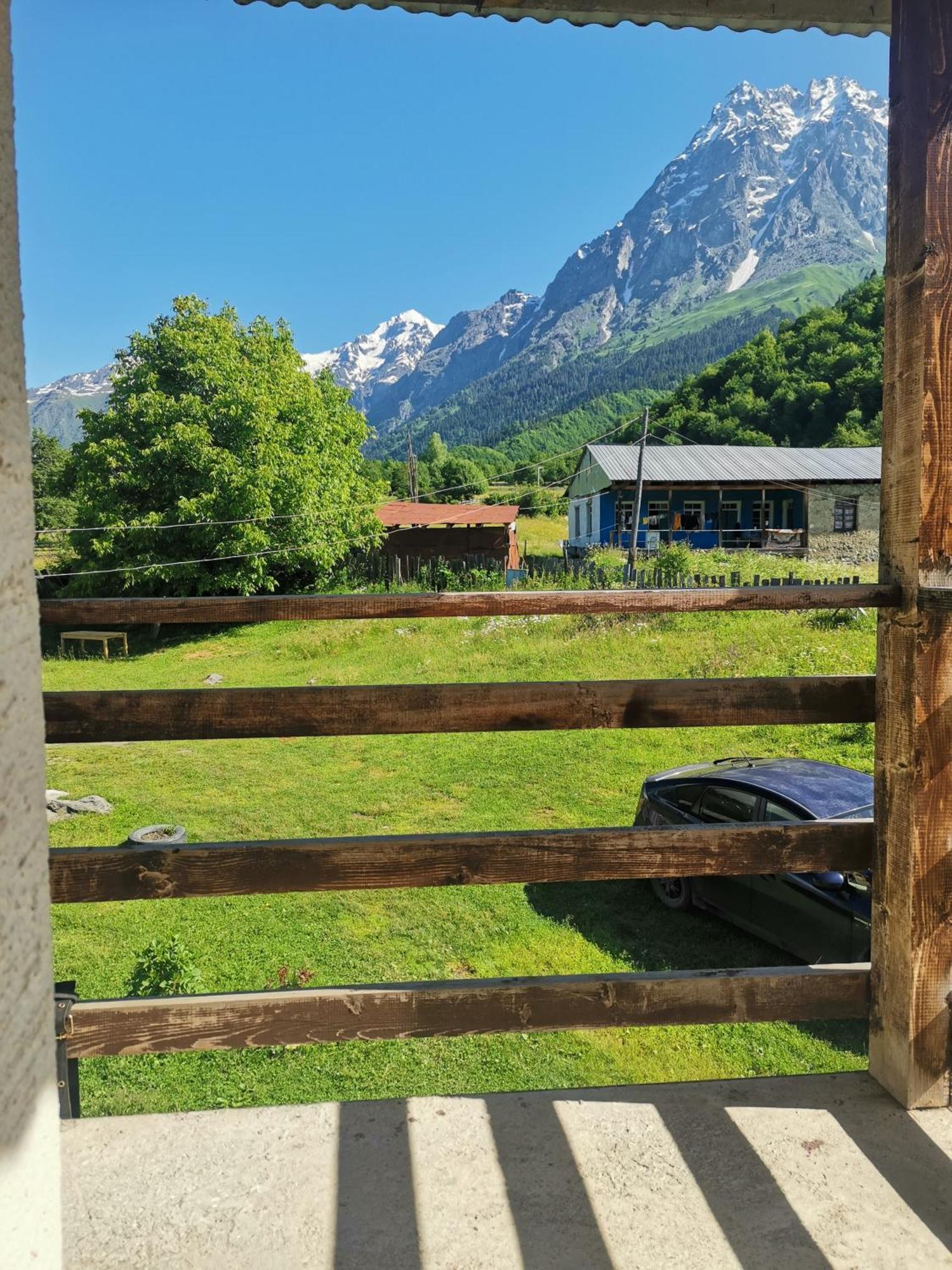 Iason Guest House In Mazeri Mestia Chambre photo