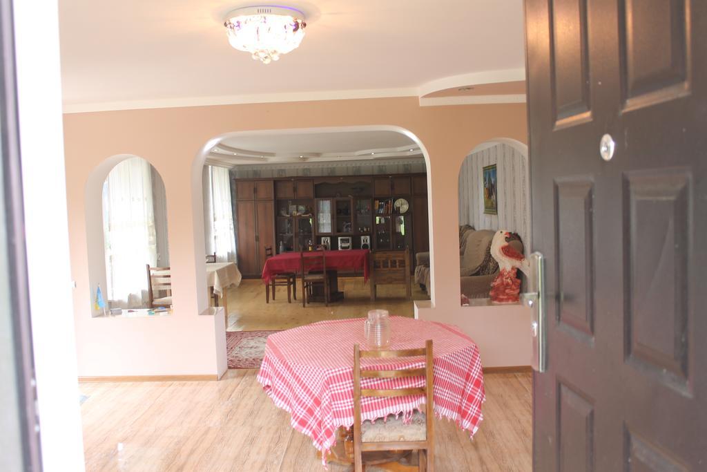 Iason Guest House In Mazeri Mestia Extérieur photo